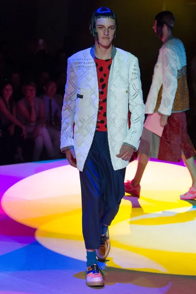 Look 34